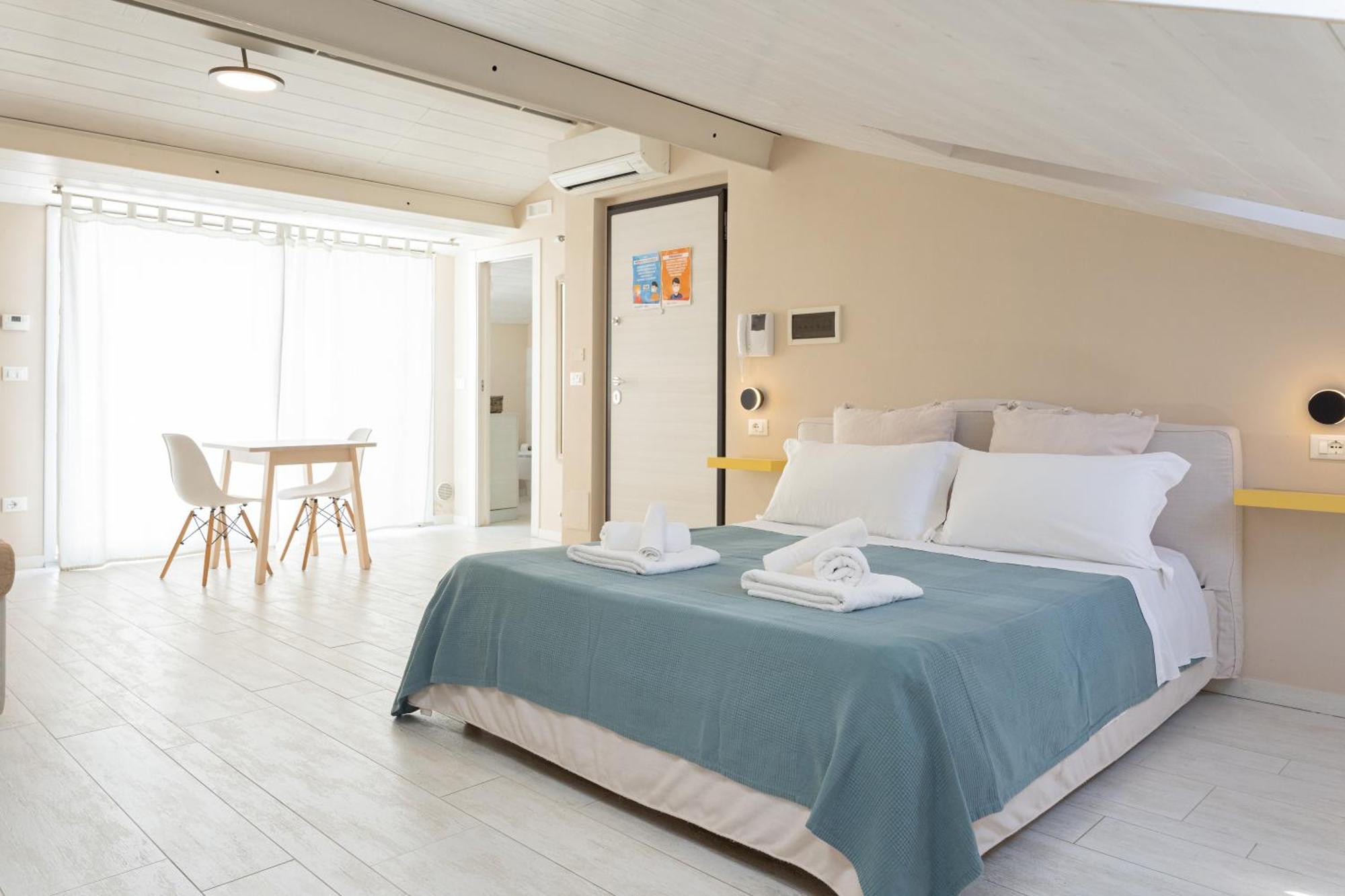 Oceano Rooms Термолі Екстер'єр фото